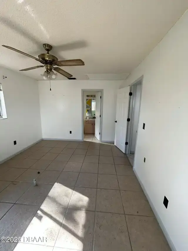 Listing Photo 9