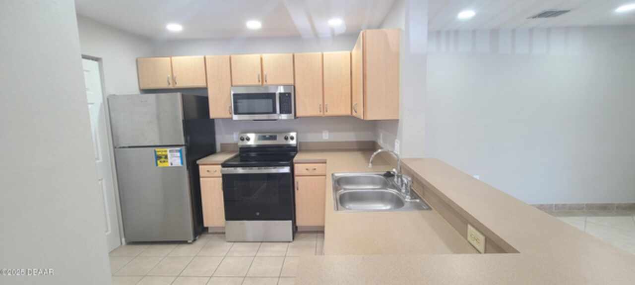 Listing Photo 9