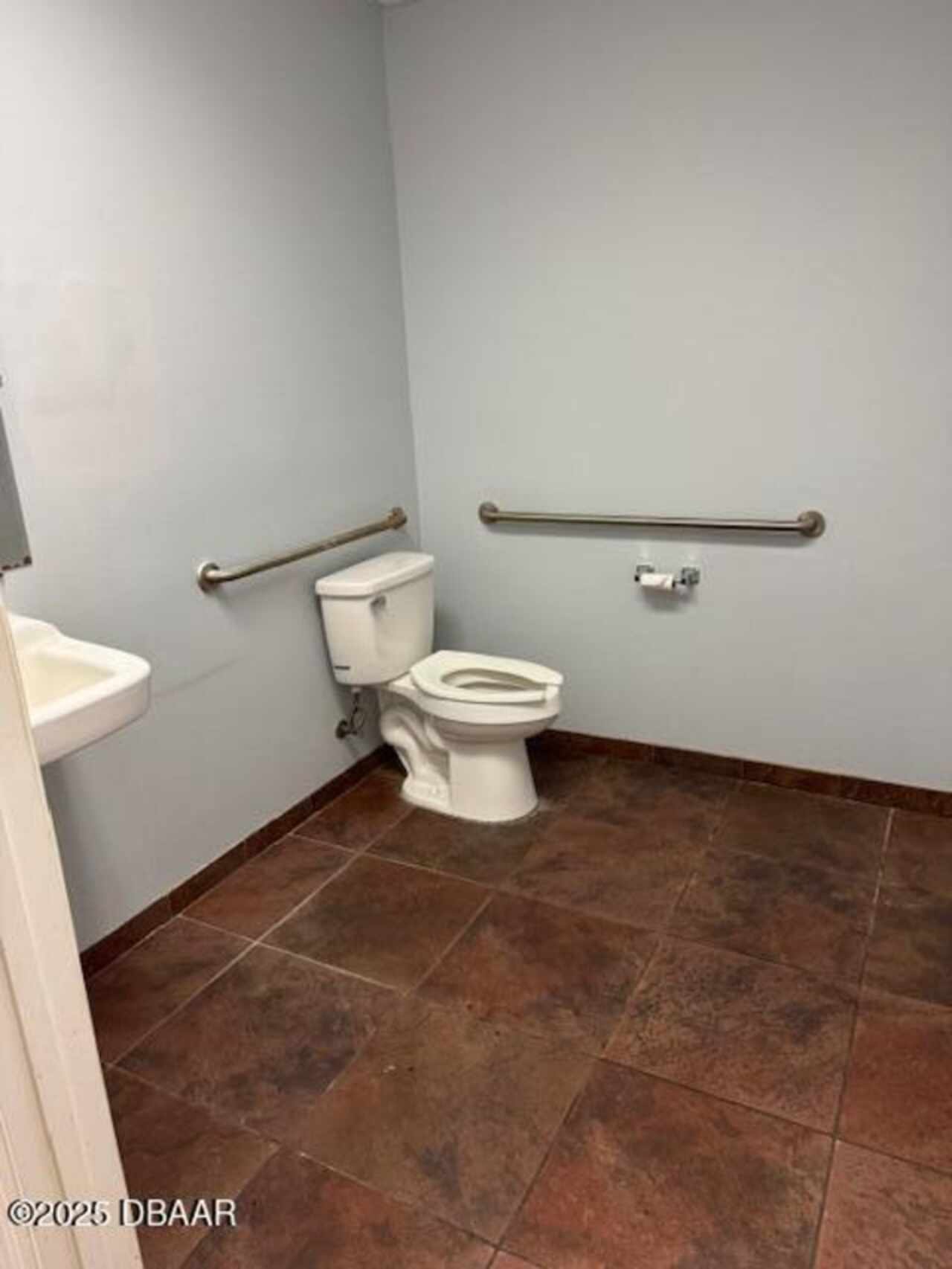 Listing Photo 7