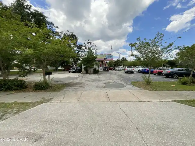 Listing Photo 14