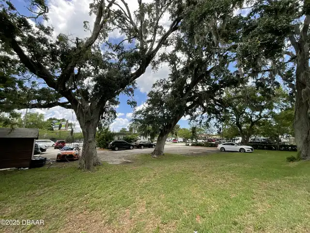 Listing Photo 16
