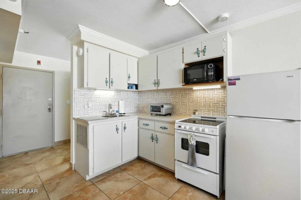 Listing Photo 7