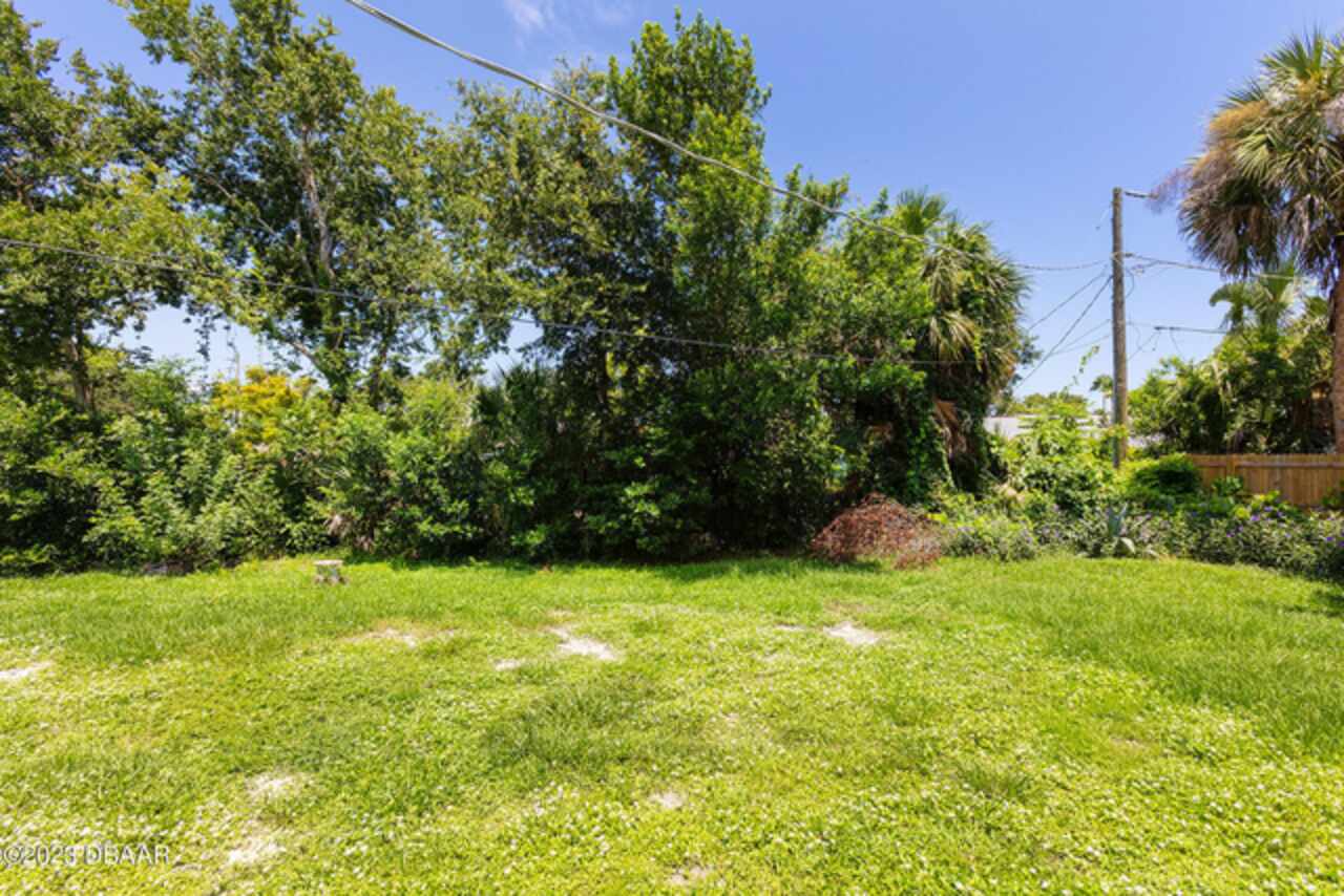 Listing Photo 11