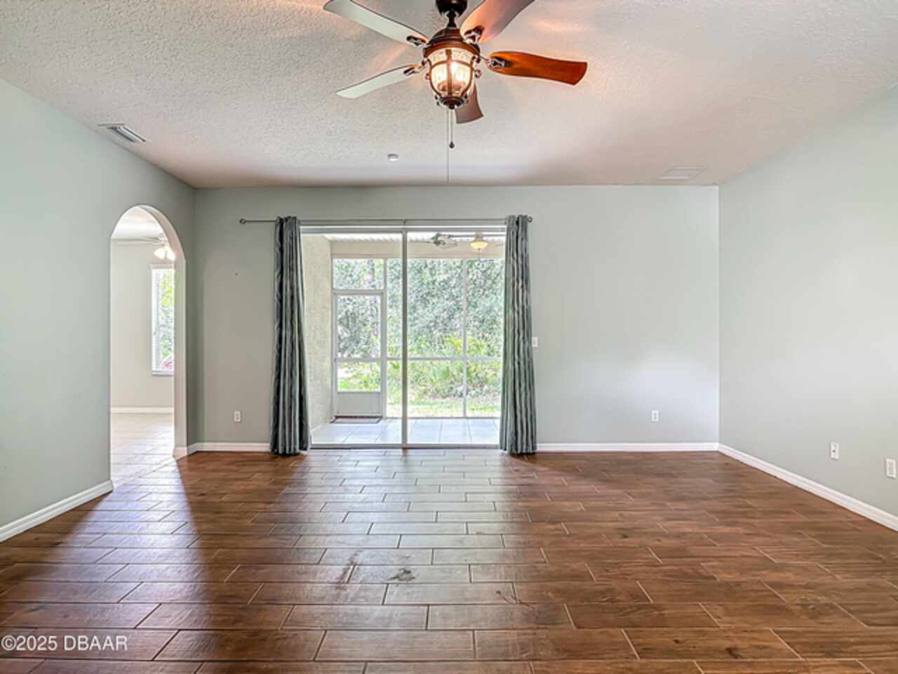 Listing Photo 17