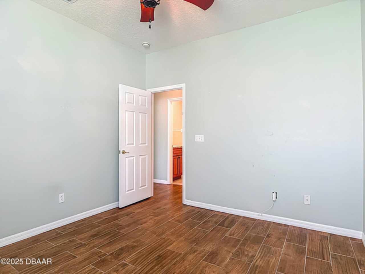 Listing Photo 38