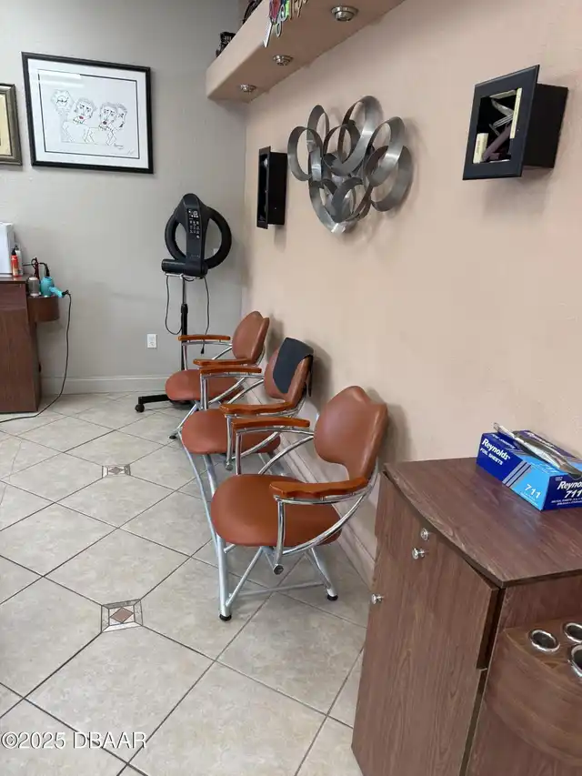 Listing Photo 8