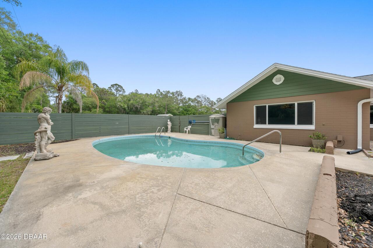 Listing Photo 17