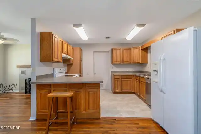 Listing Photo 6