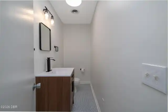 Listing Photo 9