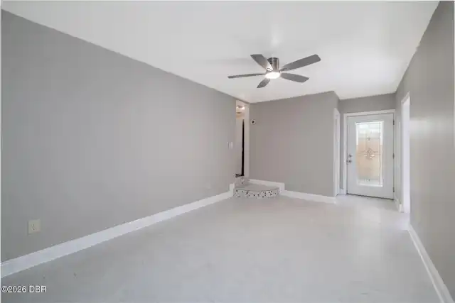 Listing Photo 16