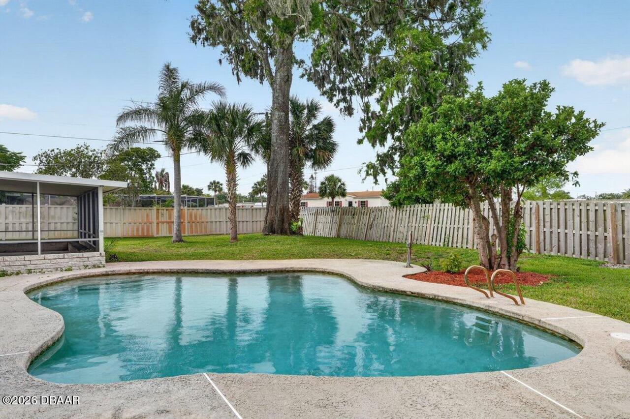 Listing Photo 32