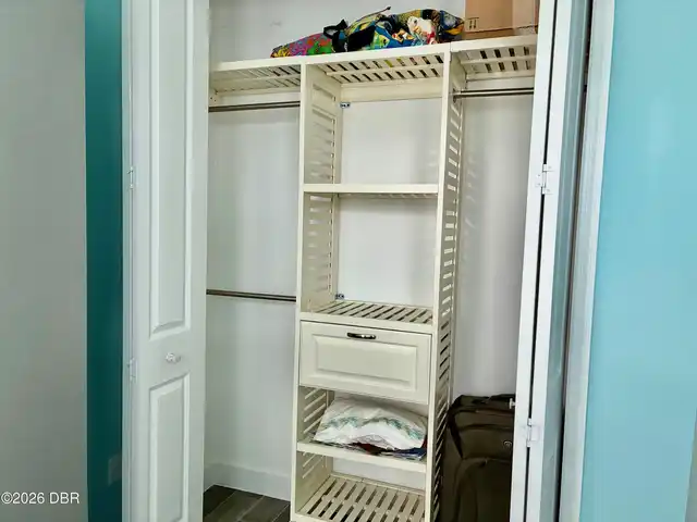 Listing Photo 10