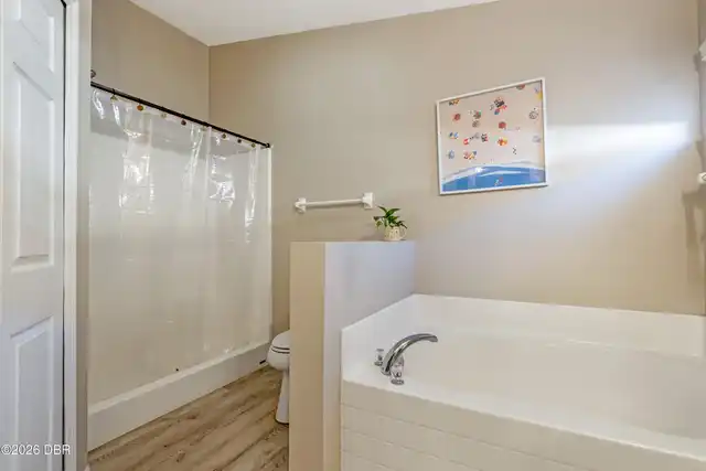 Listing Photo 18