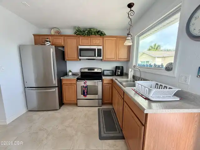 Listing Photo 7