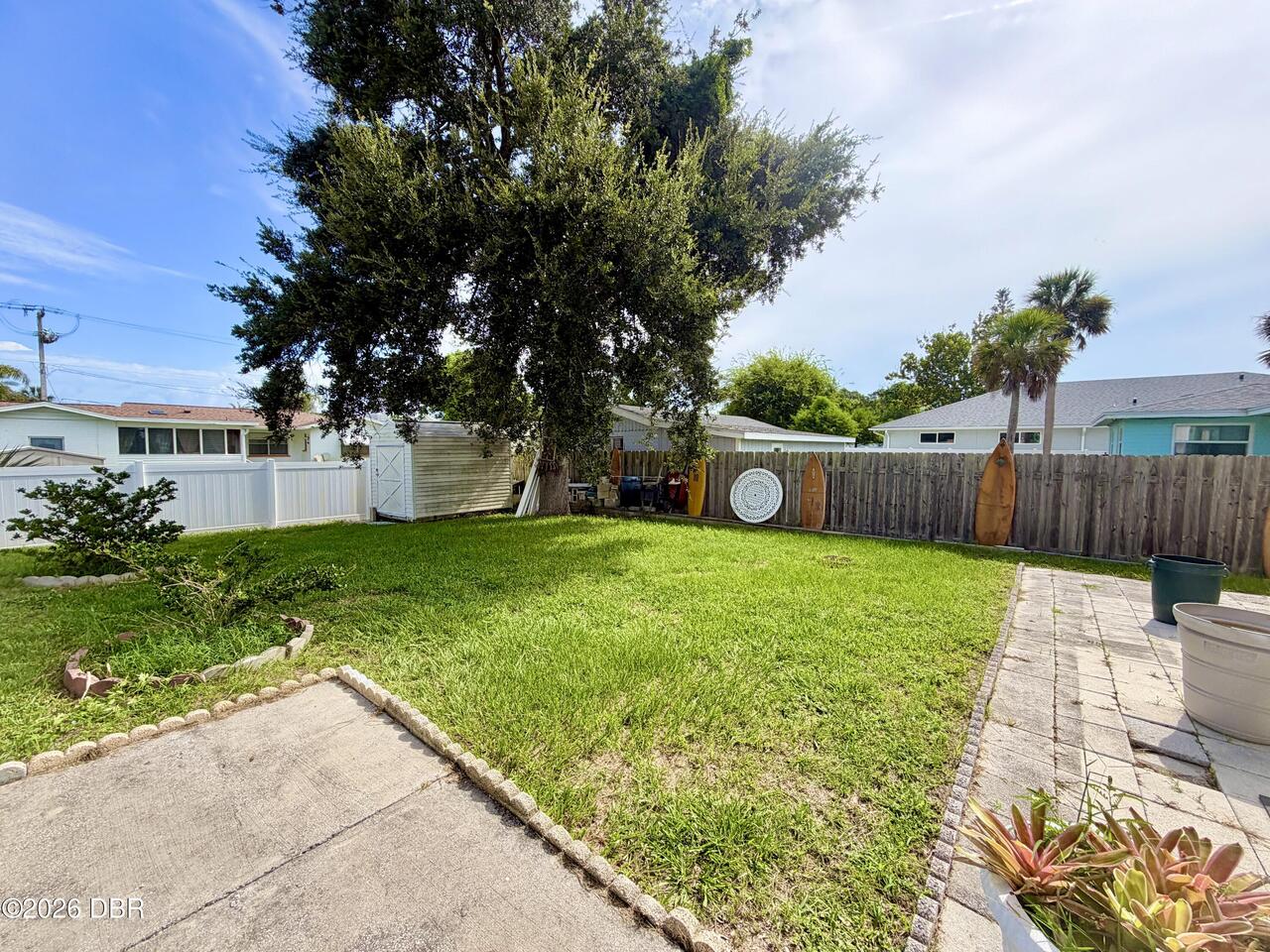 Listing Photo 12
