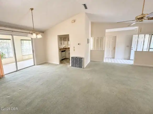 Listing Photo 7