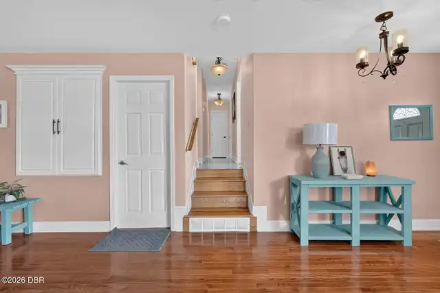 Listing Photo 14