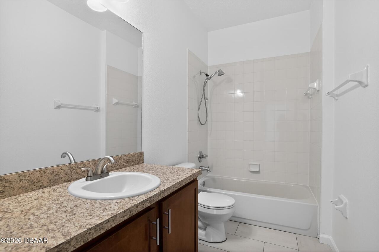 Listing Photo 12
