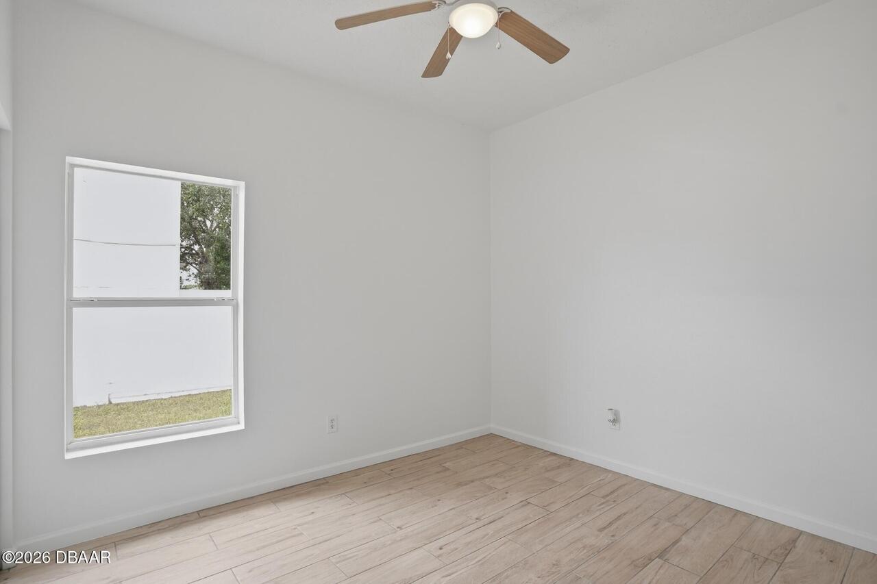 Listing Photo 14