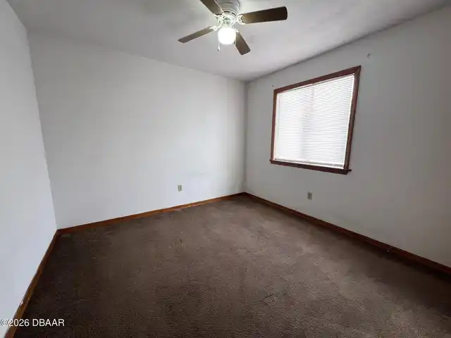 Listing Photo 9