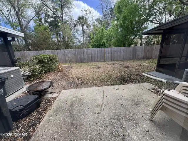 Listing Photo 11