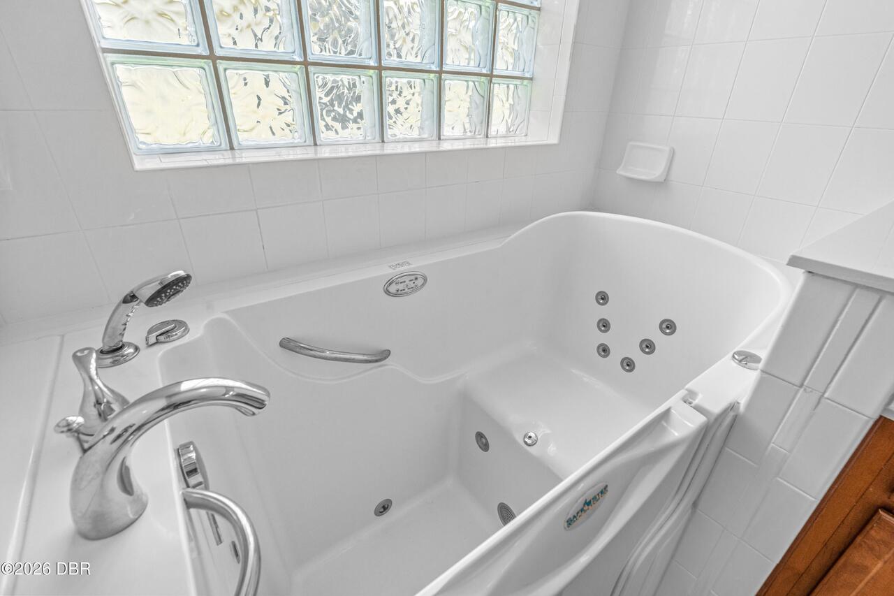 Listing Photo 23