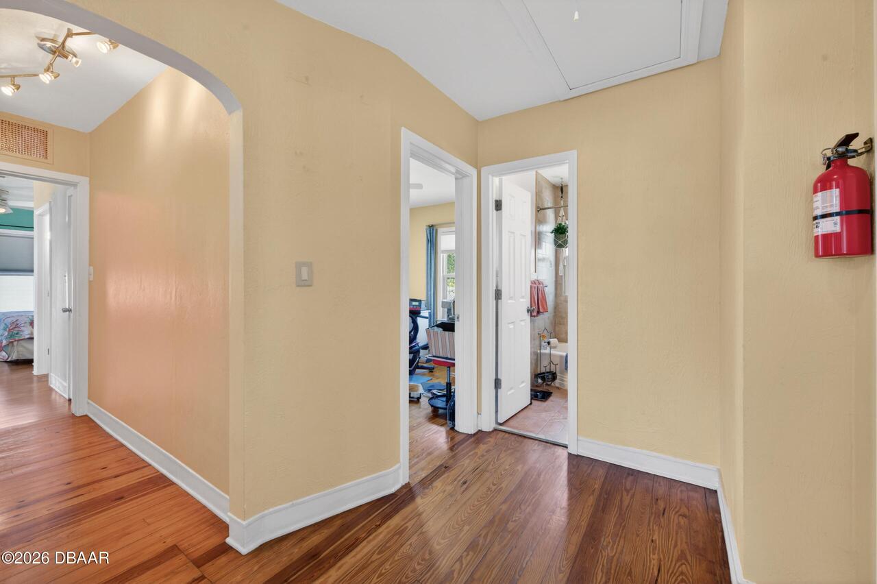 Listing Photo 14