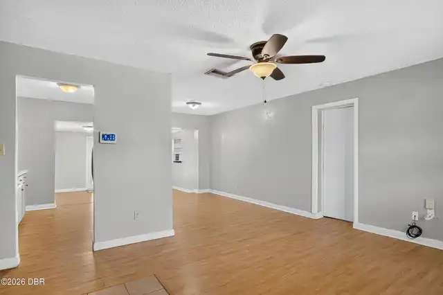 Listing Photo 7