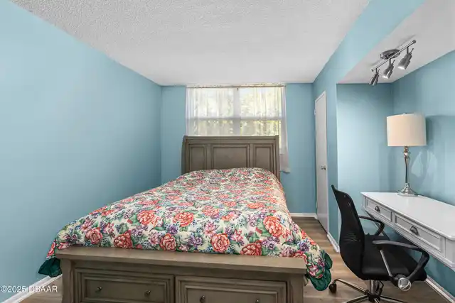 Listing Photo 20