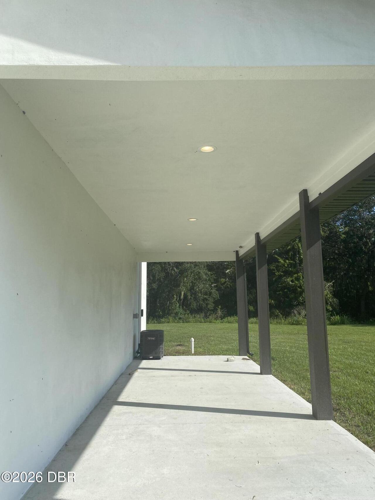 Listing Photo 10