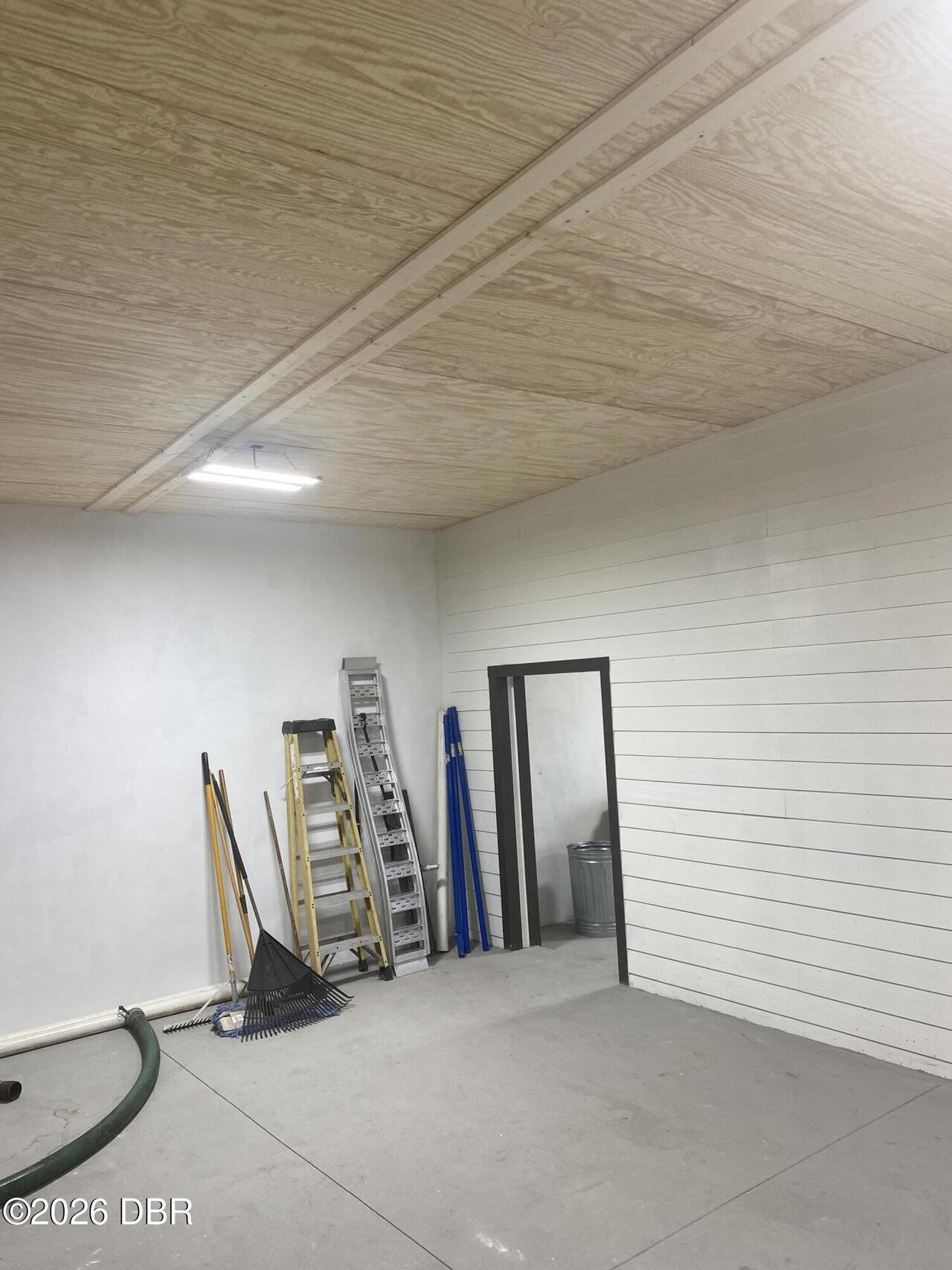 Listing Photo 14