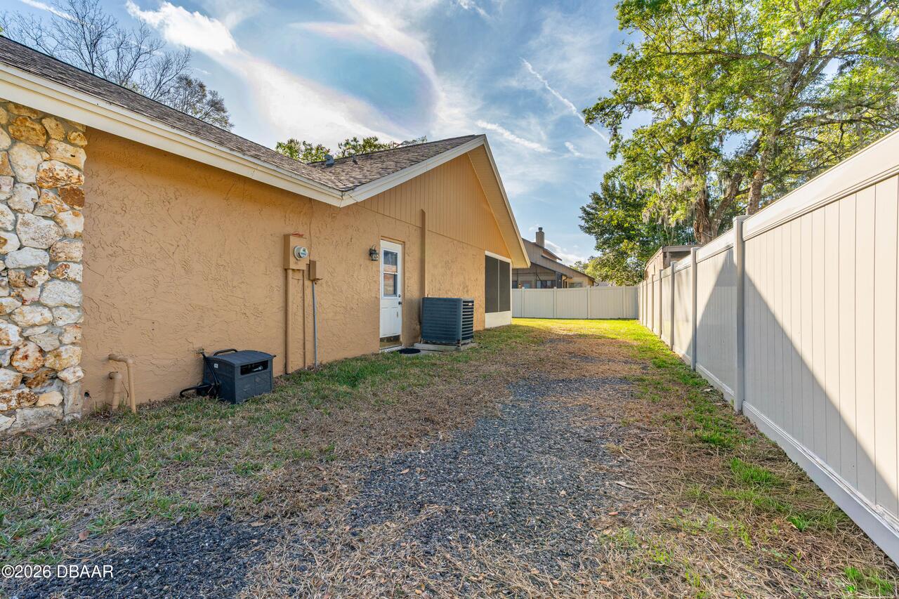 Listing Photo 7