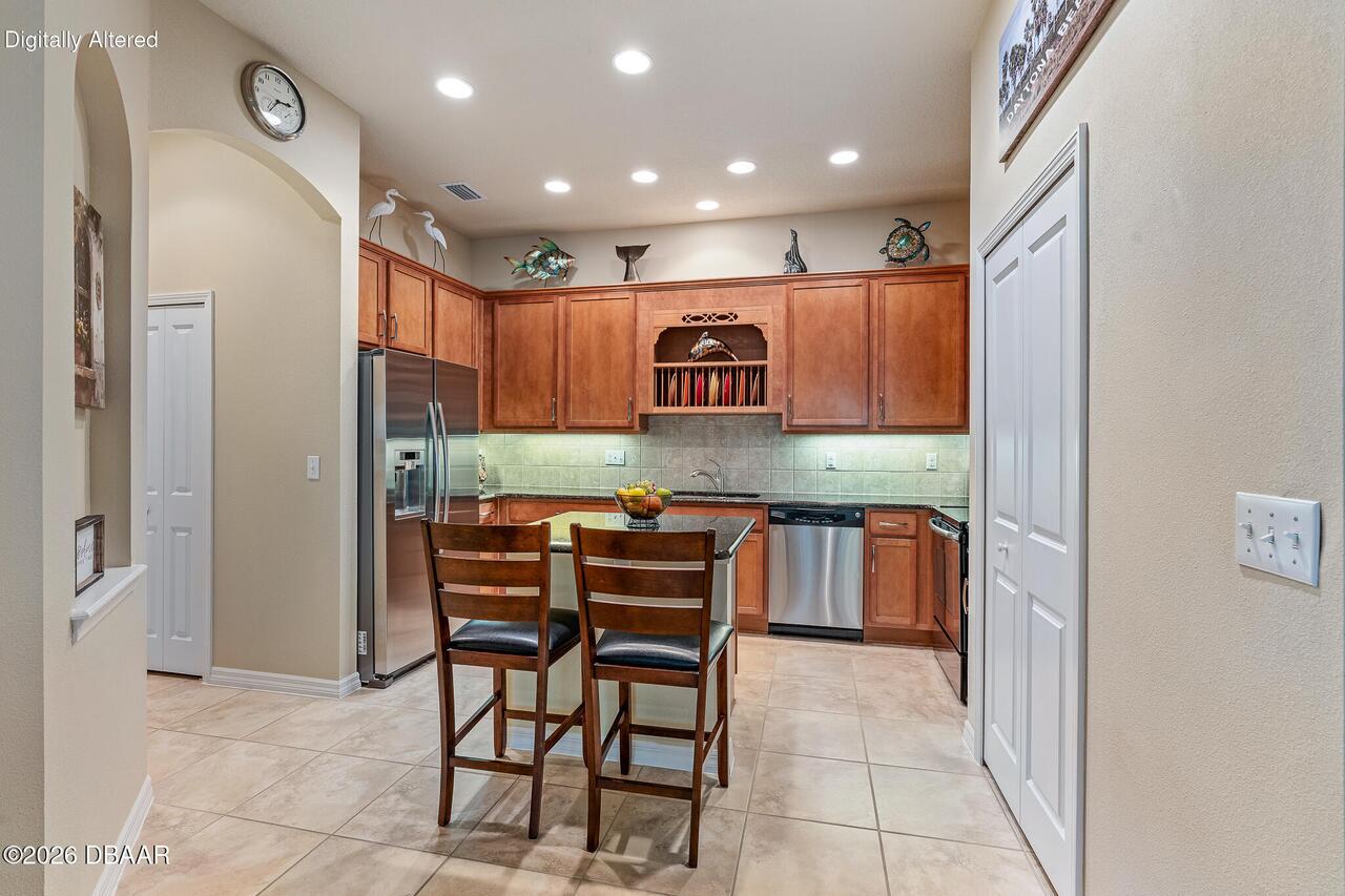 Listing Photo 8