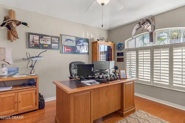 Listing Photo 10