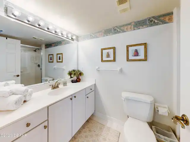 Listing Photo 9