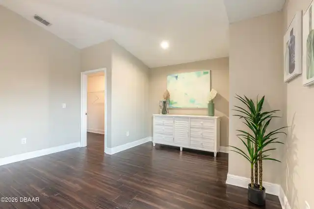 Listing Photo 26