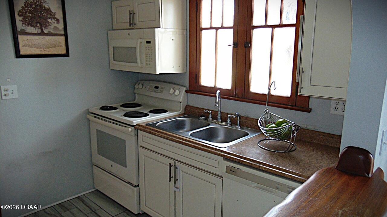 Listing Photo 9