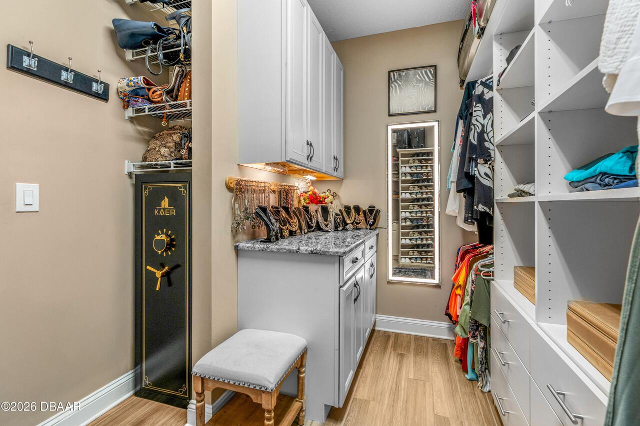 Listing Photo 32
