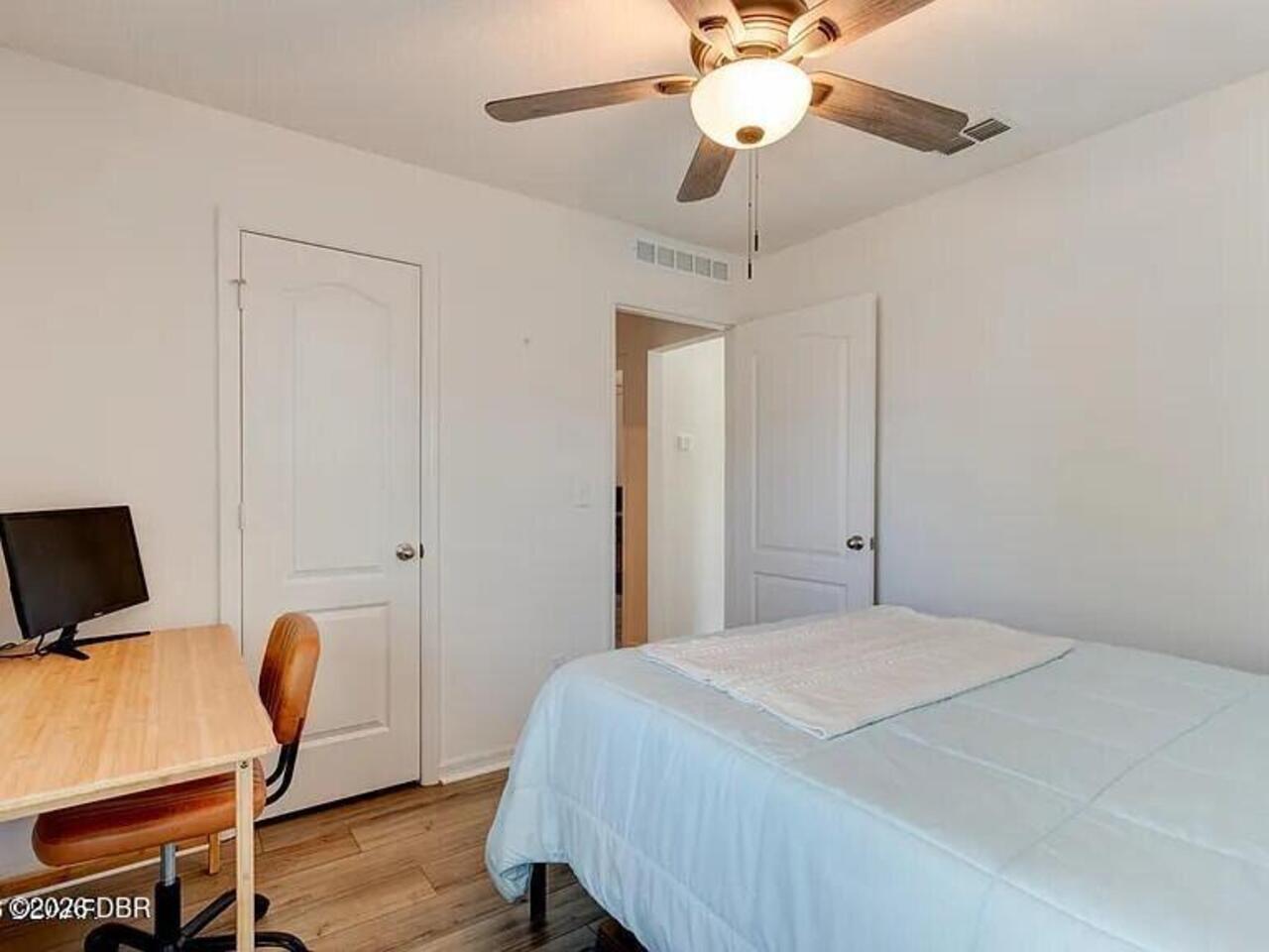 Listing Photo 8