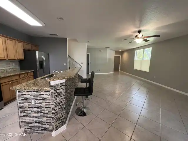 Listing Photo 7