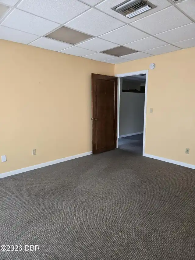 Listing Photo 16