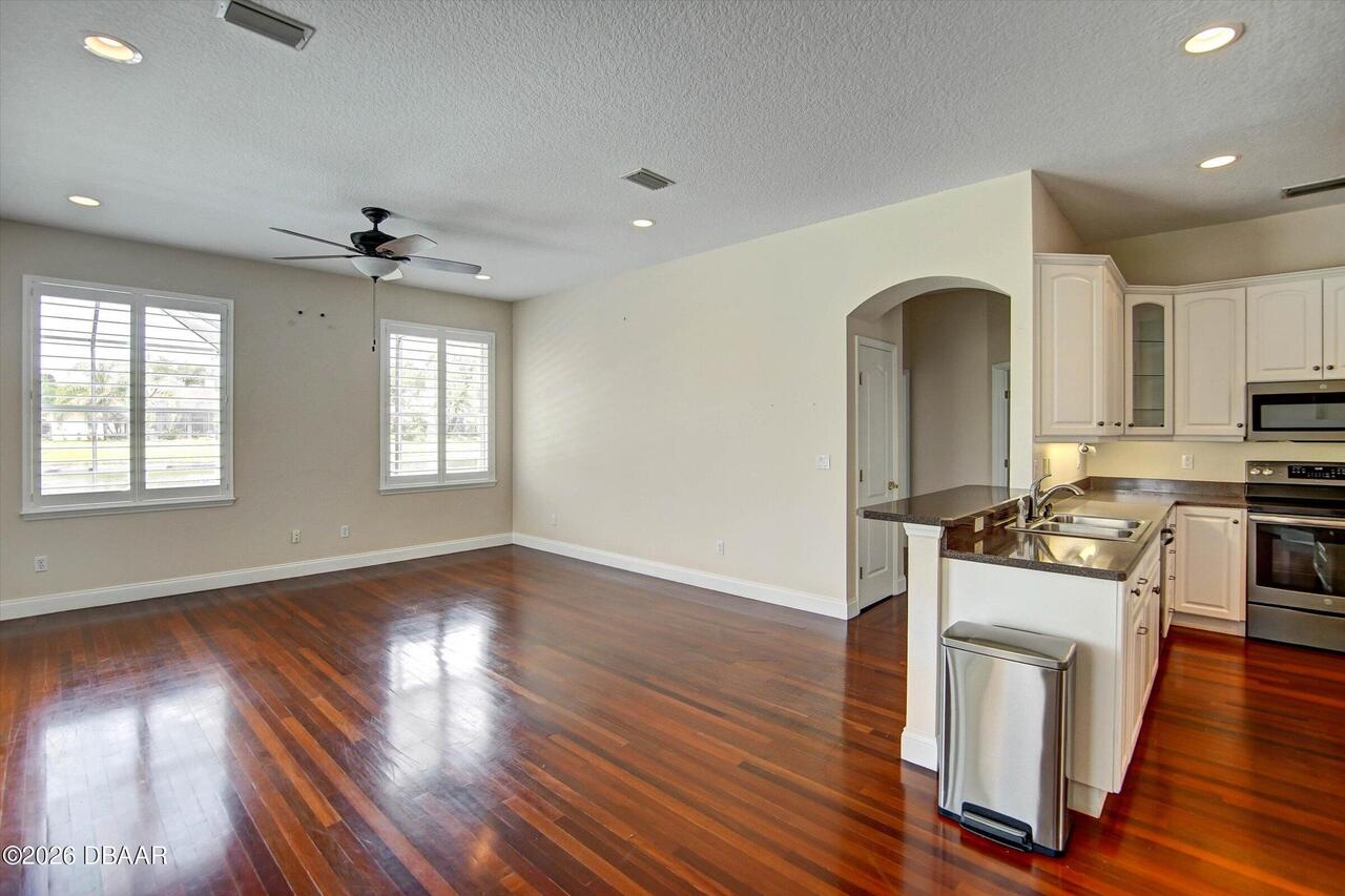 Listing Photo 15
