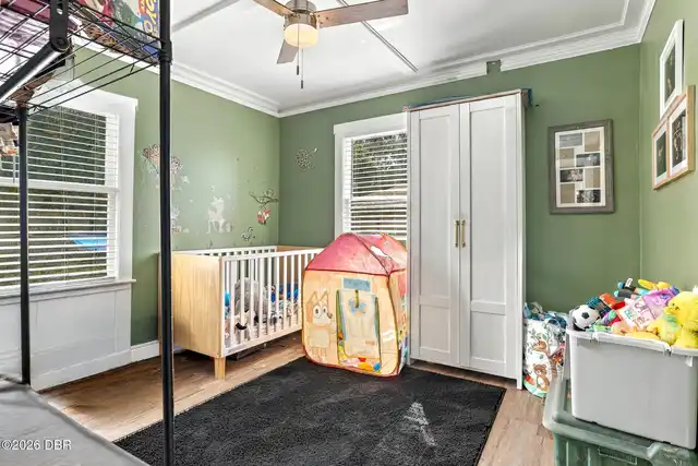 Listing Photo 12