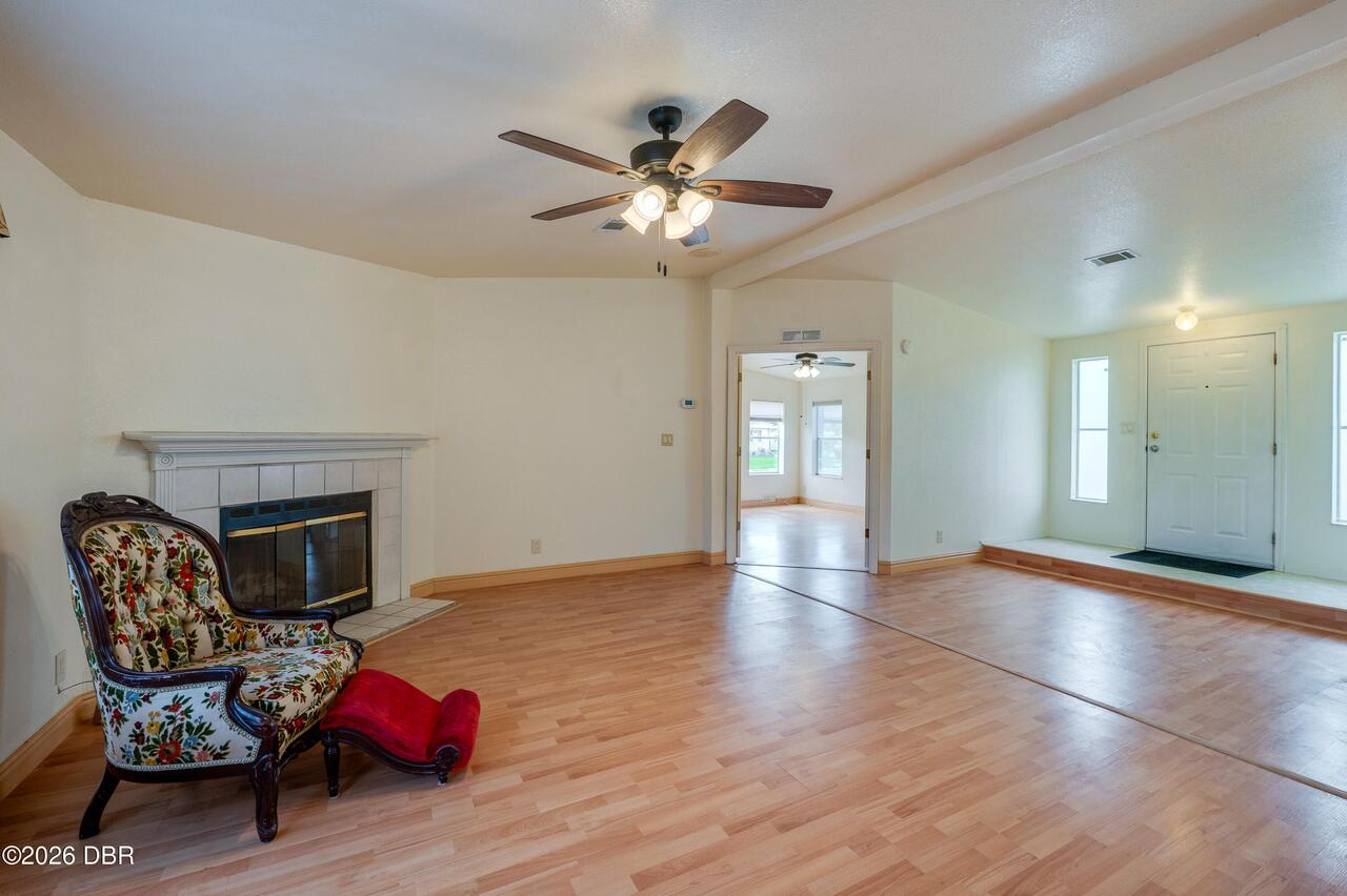 Listing Photo 7