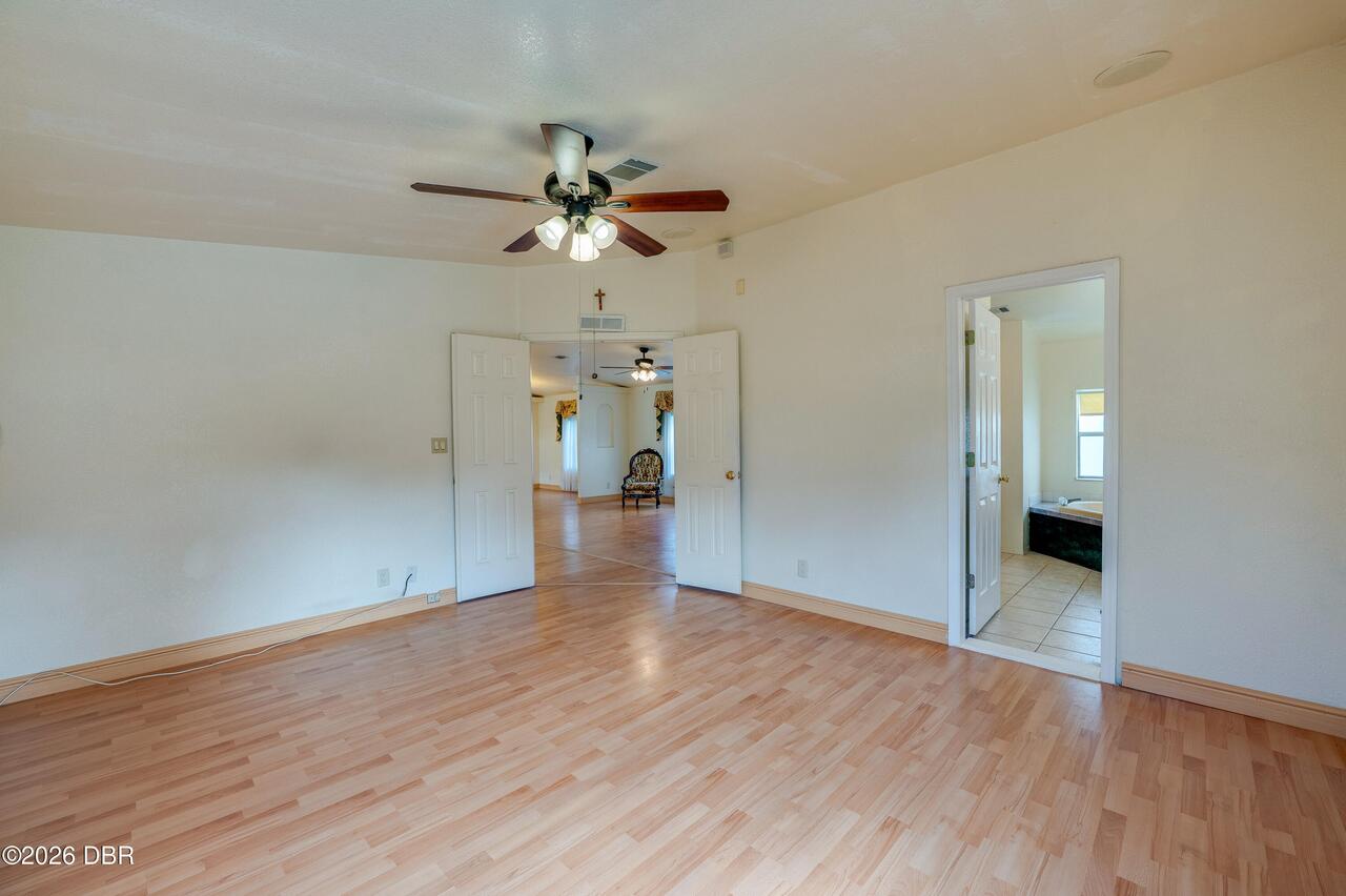 Listing Photo 17