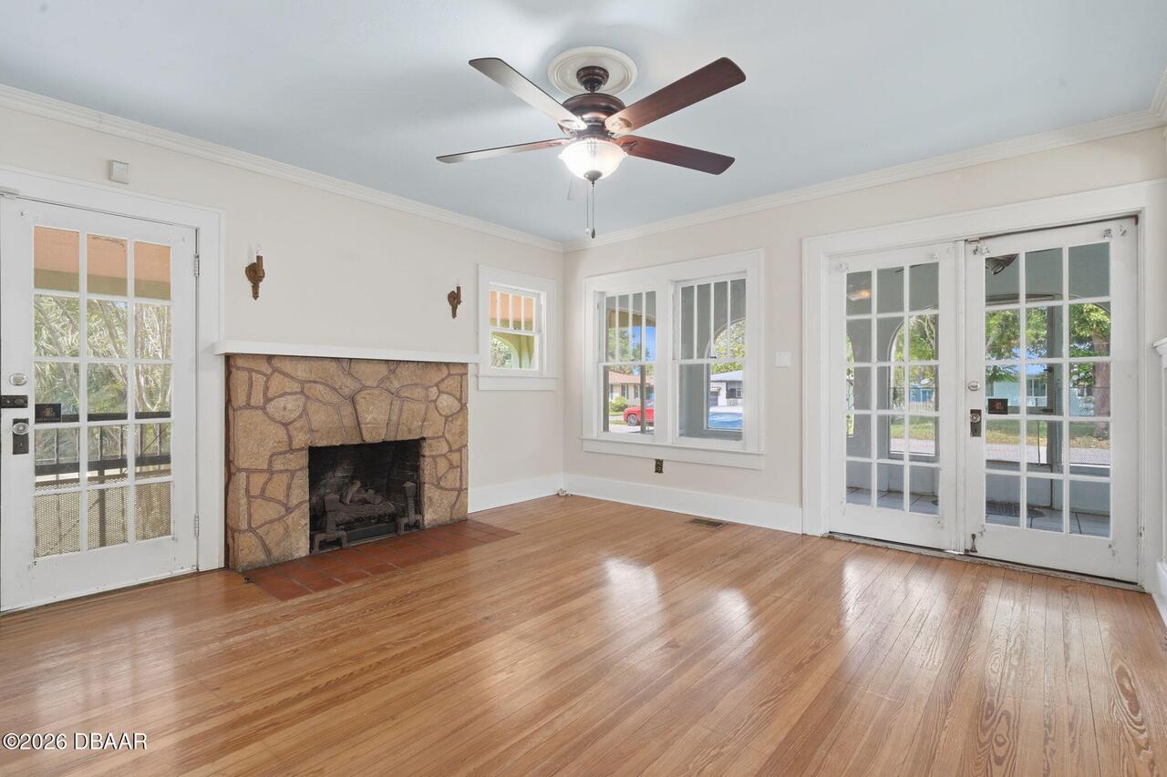 Listing Photo 8