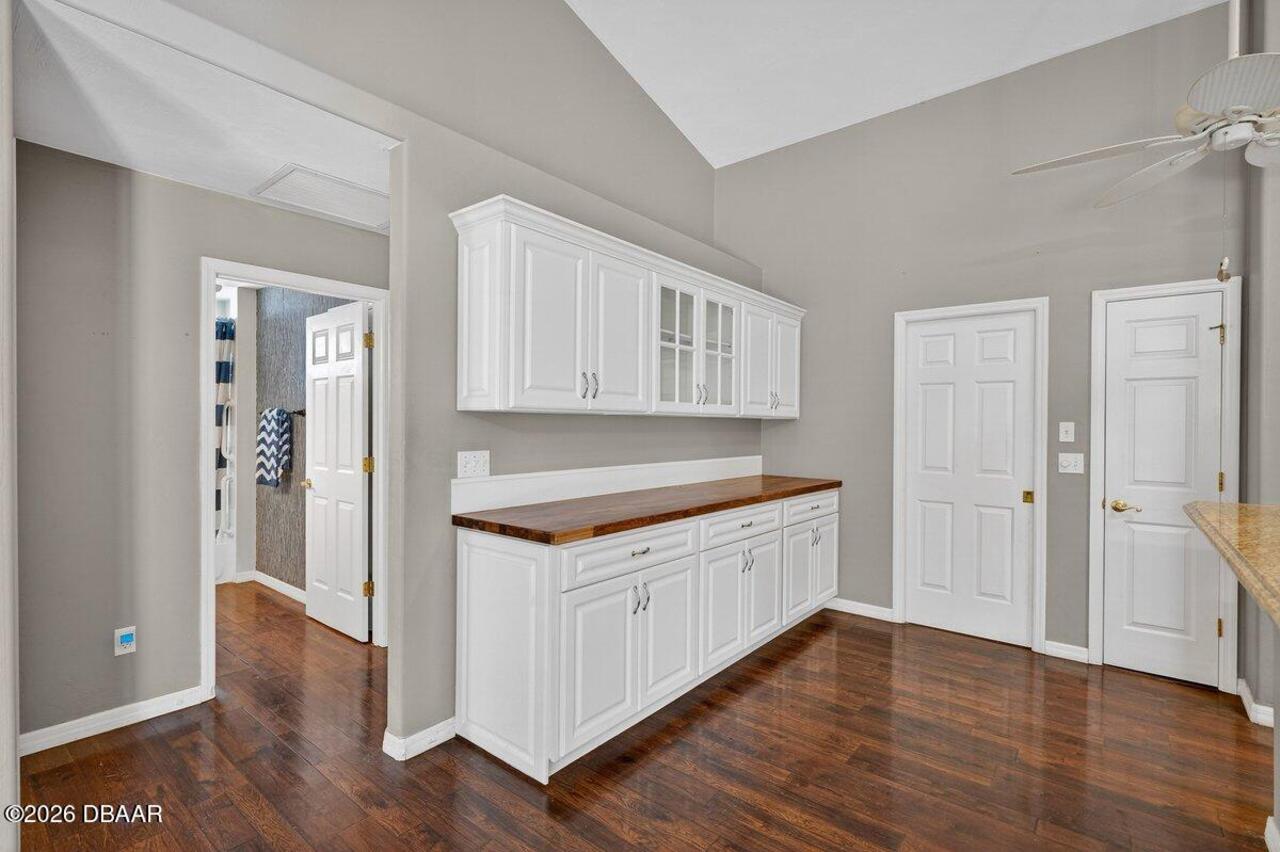 Listing Photo 17