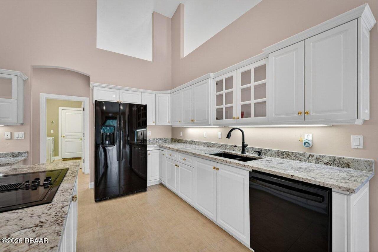 Listing Photo 8