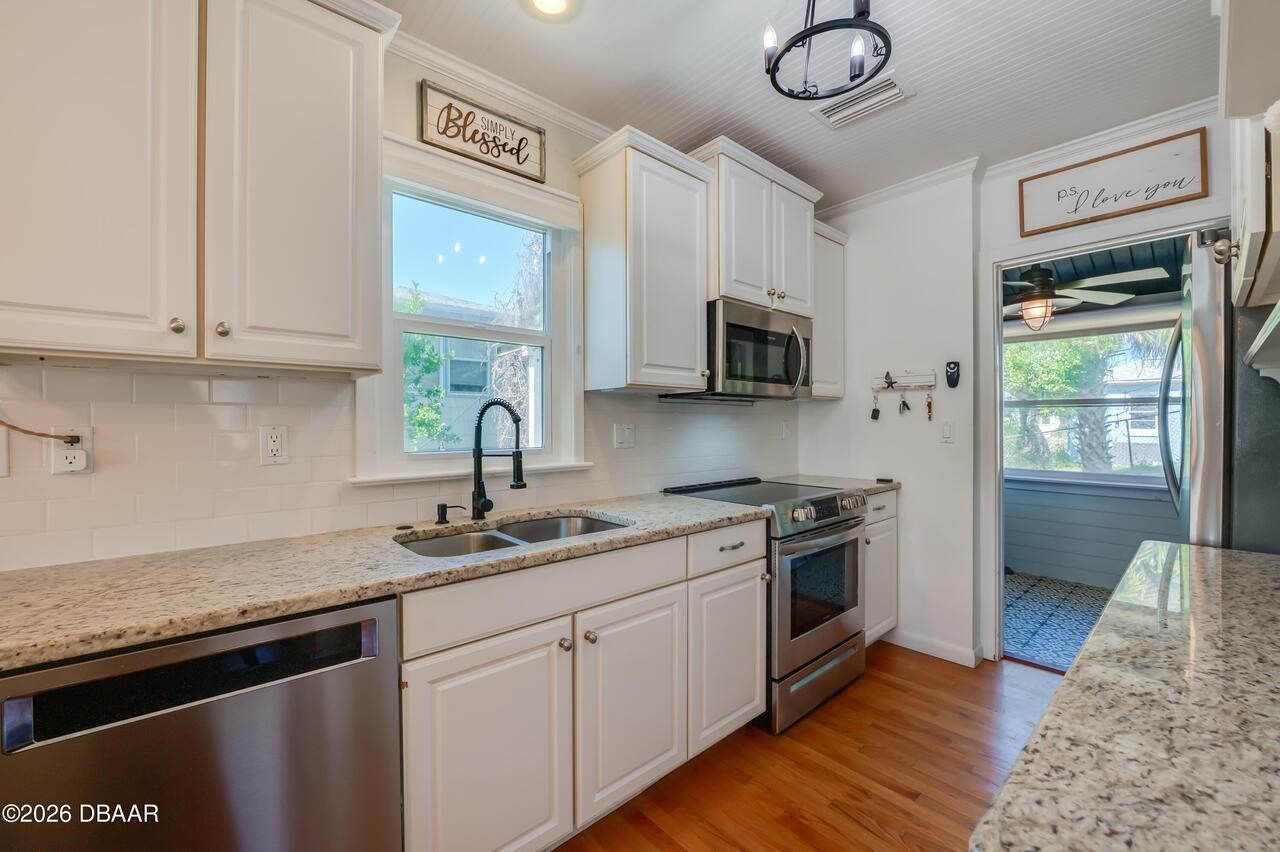 Listing Photo 8
