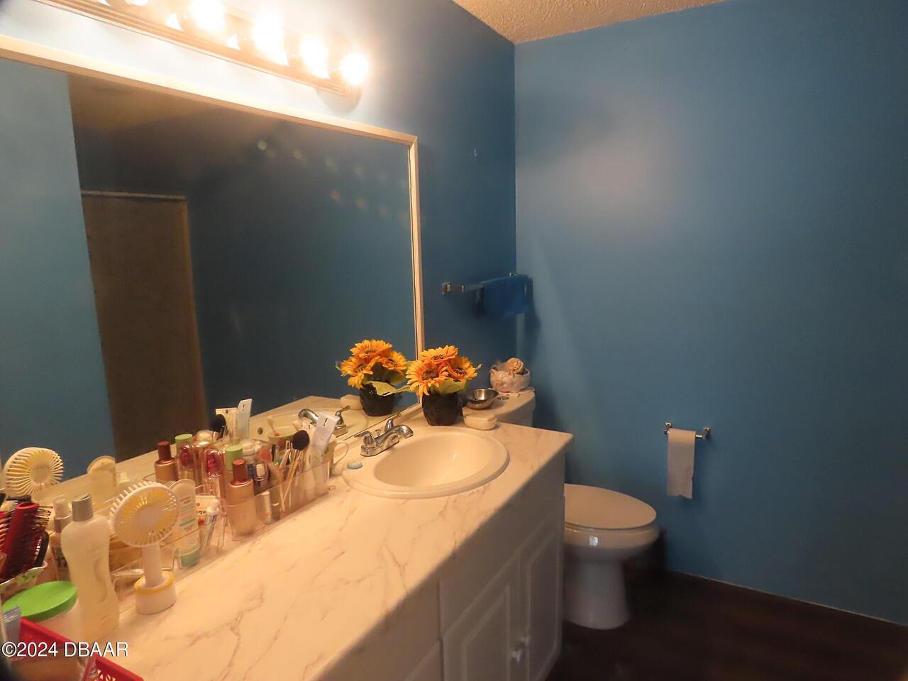 Listing Photo 12